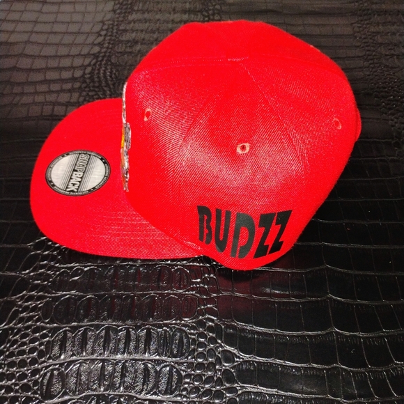 Snapback hat - Picture 3 of 3